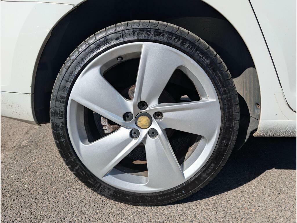 Seat Toledo 1.6 Tdi Cr Se Hatchback White #39