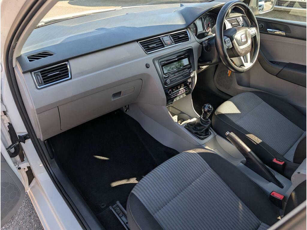 Seat Toledo 1.6 Tdi Cr Se Hatchback White #32