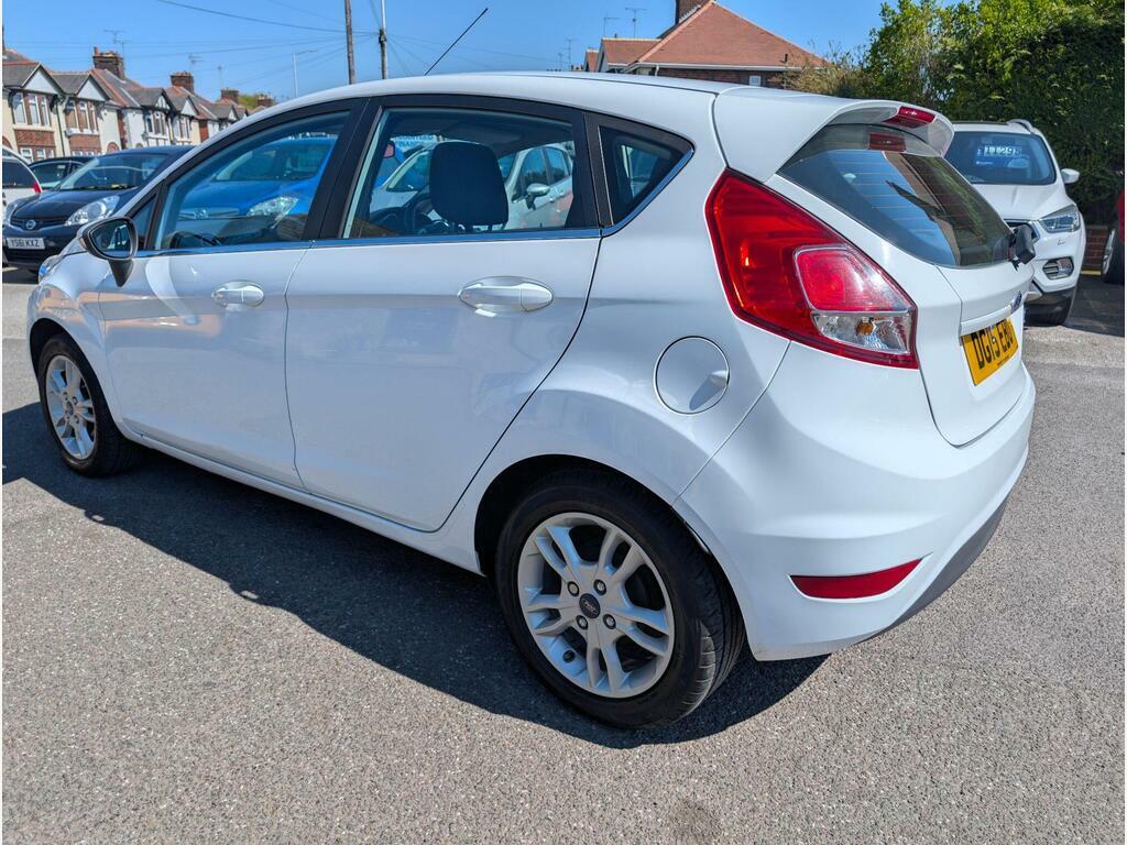 Ford Fiesta 1.25 Zetec Euro 6 DG15EBO White #4