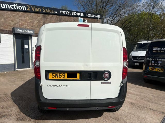 Fiat Doblo 1.6 Multijetii Maxi Tecnico Panel Van 6Dr M White #6