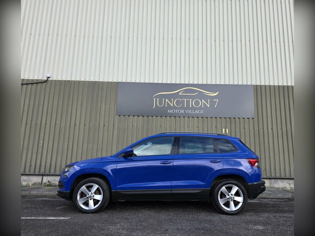 Skoda Karoq 1.5 Tsi Act Se Euro 6 Ss MK19KVV Blue #3