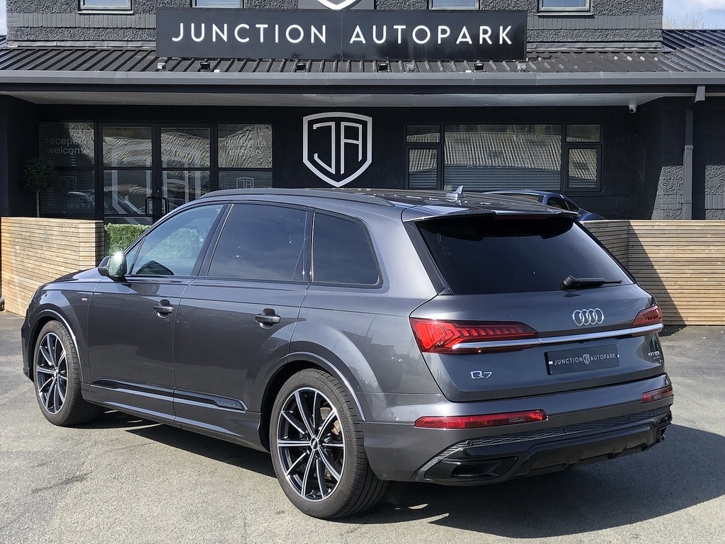 Audi Q7 Tdi V6 Black Edition YC20NLD Grey #3