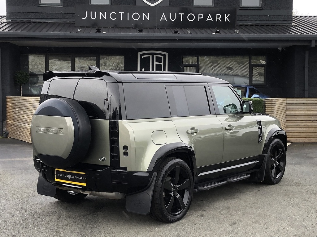 Land Rover Defender 110 D250 Mhev Hse MA23HYO Green #6
