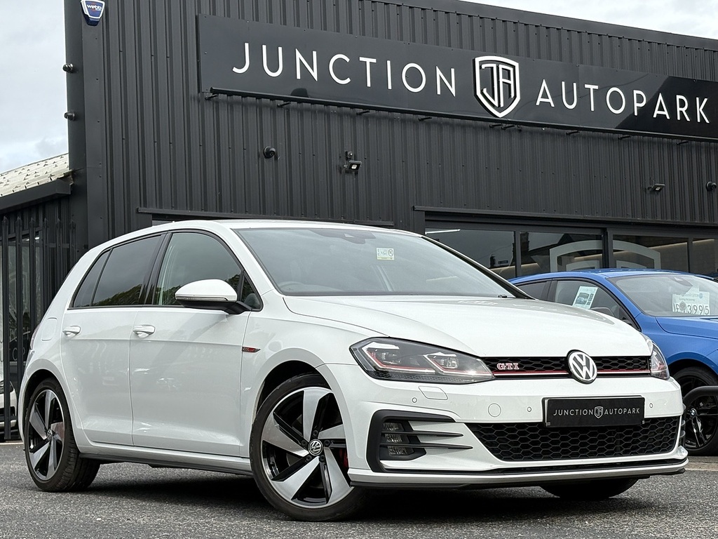 Volkswagen Golf Tsi Gti Performance White