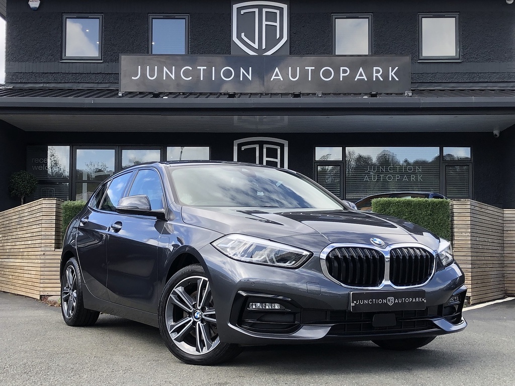 BMW 1 Series 118I Sport Grey