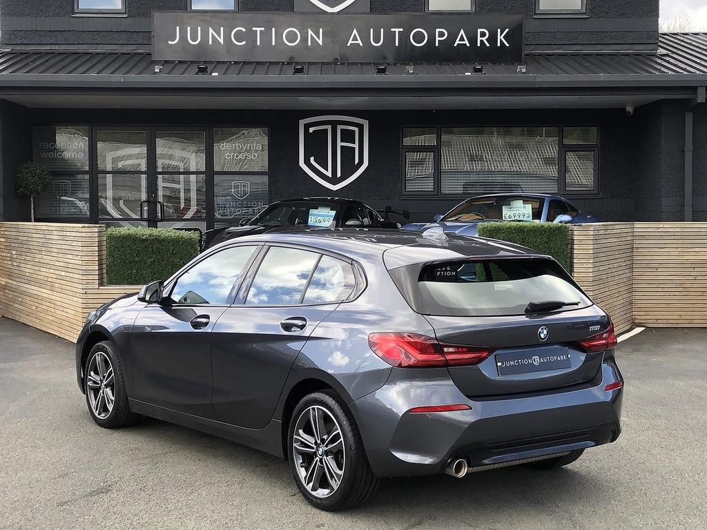 BMW 1 Series 118I Sport NX21OXW Grey #3