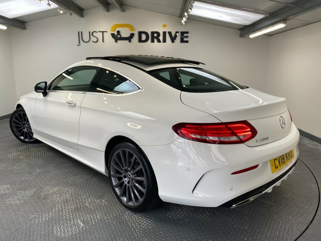 Mercedes-Benz C Class 2L Amg Line CV18KRD White #3