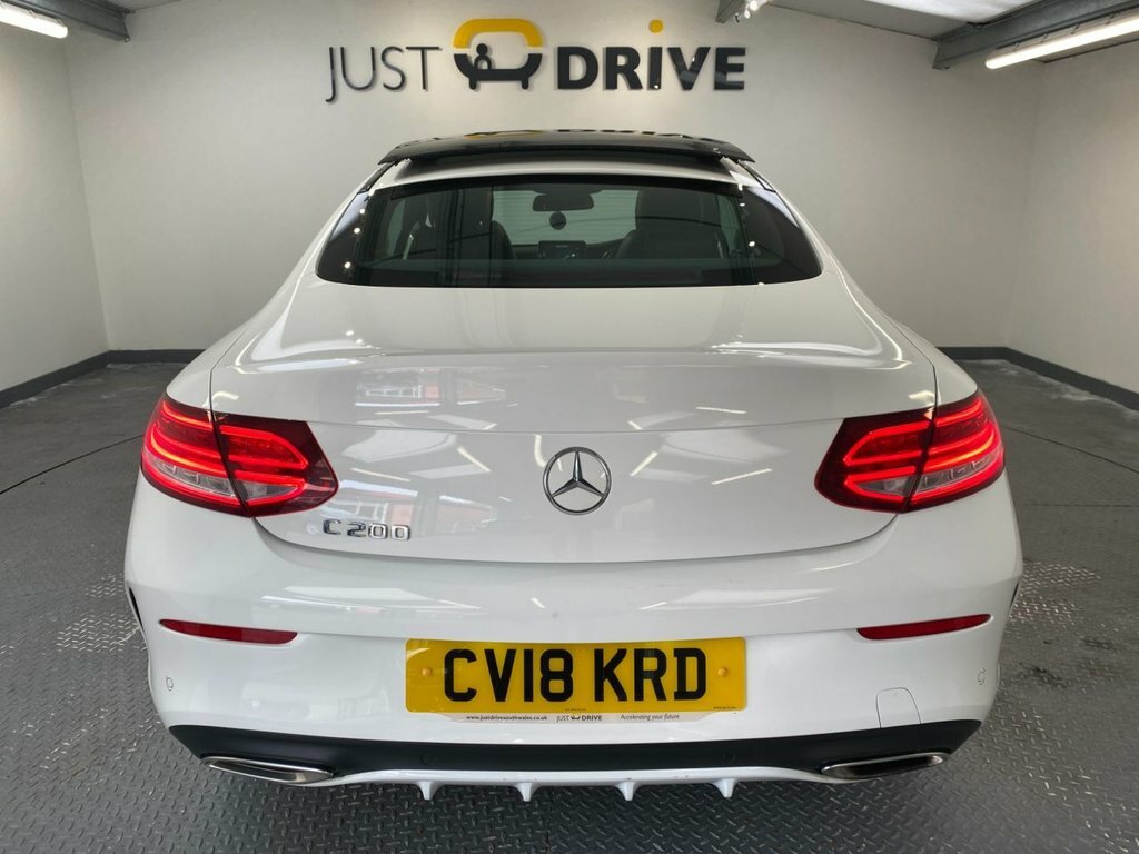 Mercedes-Benz C Class 2L Amg Line CV18KRD White #4