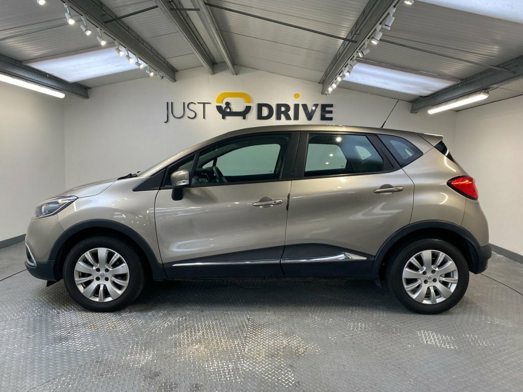 Renault Captur 1.5L Expression Convenience WK14WUX Beige #2