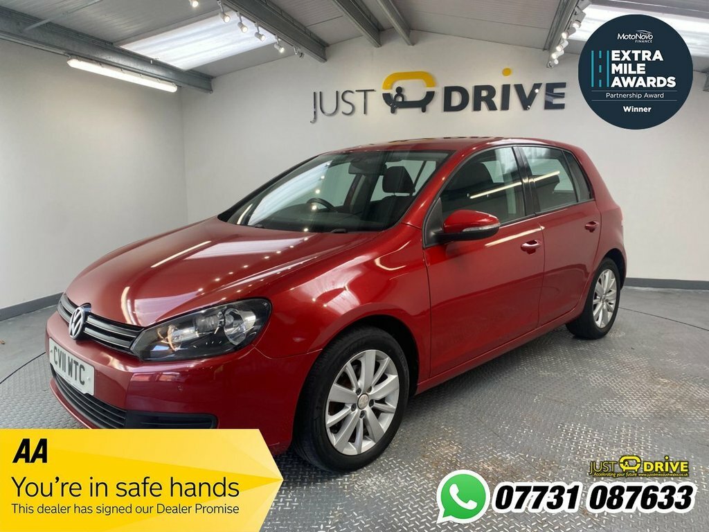 Volkswagen Golf 1.6L Match Red