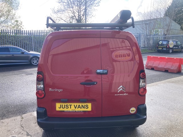 Citroen Berlingo Mpv FP17ZDJ Red #4