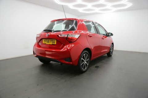 Toyota Yaris 1.5 Vvt-i Icon YF68YSU Red #4
