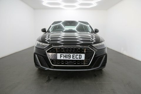 Audi A1 1.0 Tfsi 30 FH19ECD Black #2