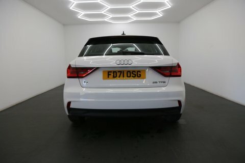 Audi A1 1.0 Tfsi 25 FD71OSG White #5