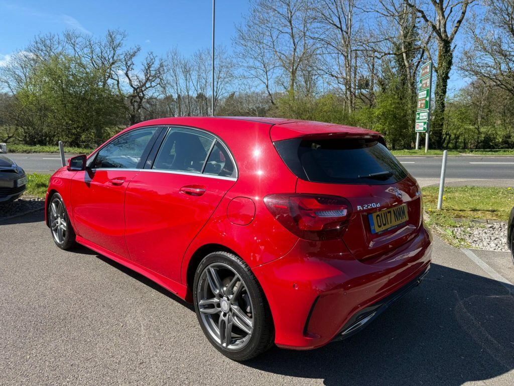 Mercedes-Benz A Class 2.1 A220d Amg Line Premium Hatchback Red #2