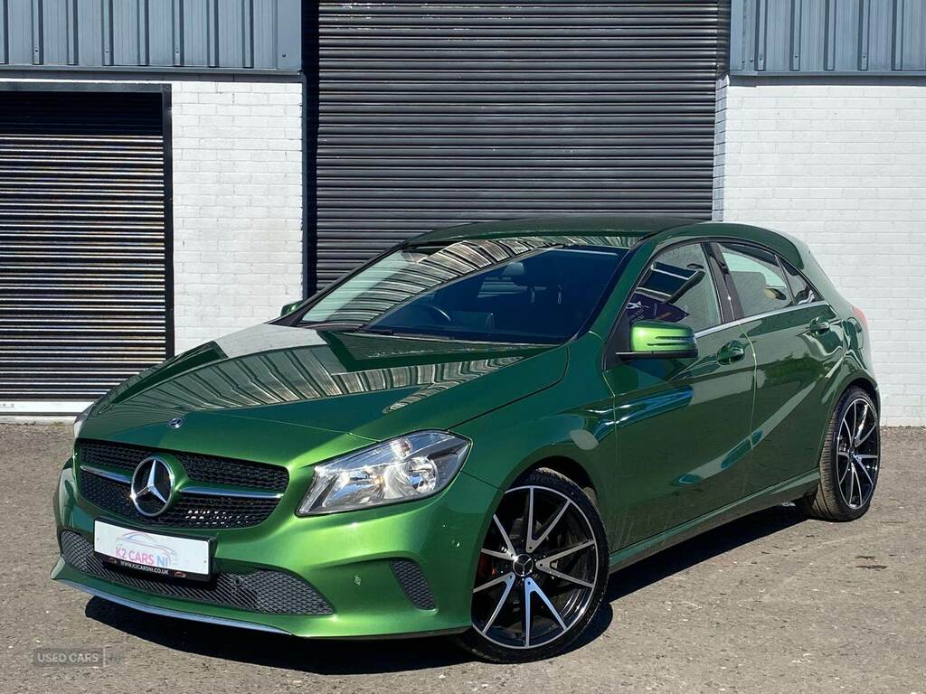 Mercedes-Benz A Class A180d Se Executive HX67UMO Green #2