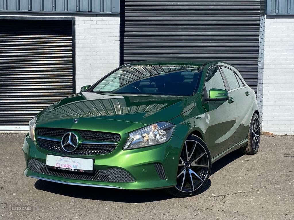 Mercedes-Benz A Class A180d Se Executive HX67UMO Green #4