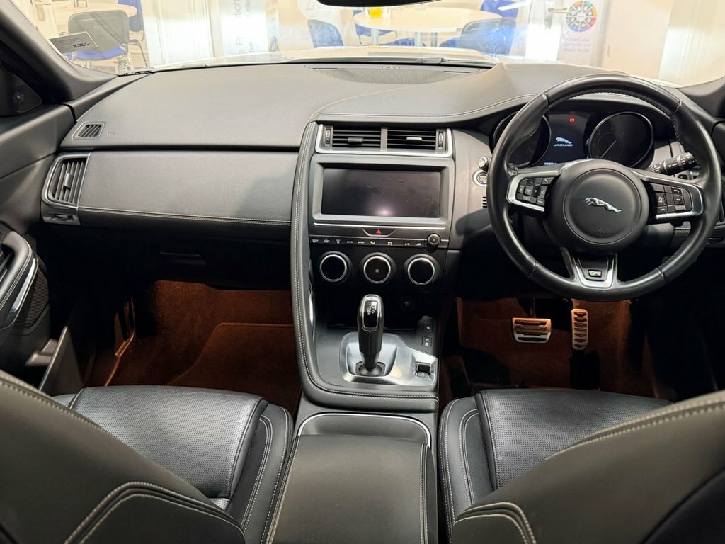 Jaguar E-Pace 2L R-dynamic S BV68UOF Silver #5