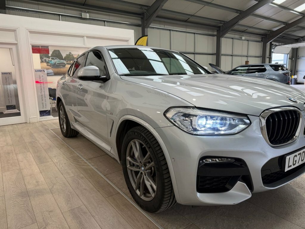 BMW X4 3L M Sport Silver #3