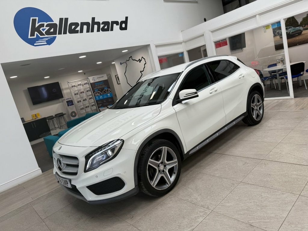 Mercedes-Benz GLA Class 2.1L Amg Line White #2