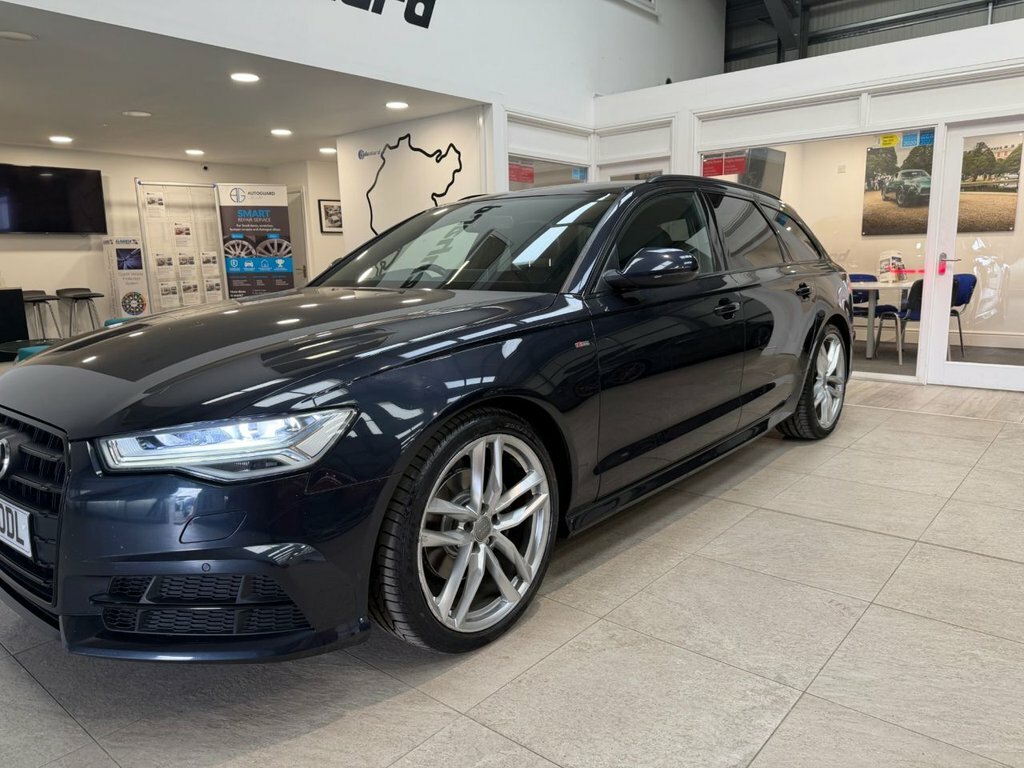 Audi A6 Avant 2L Black Edition Blue #5