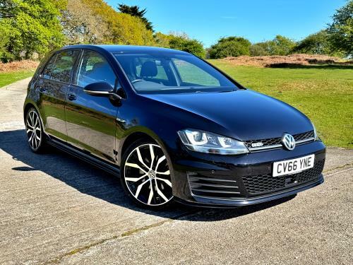 Volkswagen Golf Volkswagen Golf 2.0 Tdi Bluemotion Tech Gtd Dsg Black