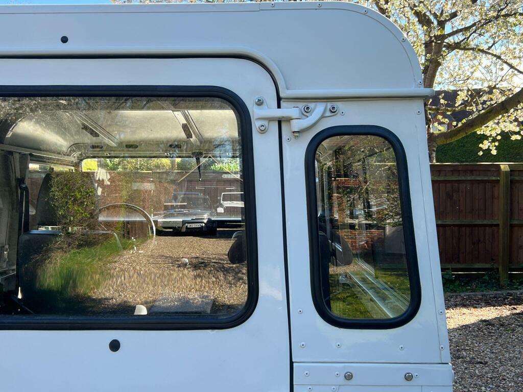 Land Rover Defender 90 90 2.5 Tdi County Blue #16
