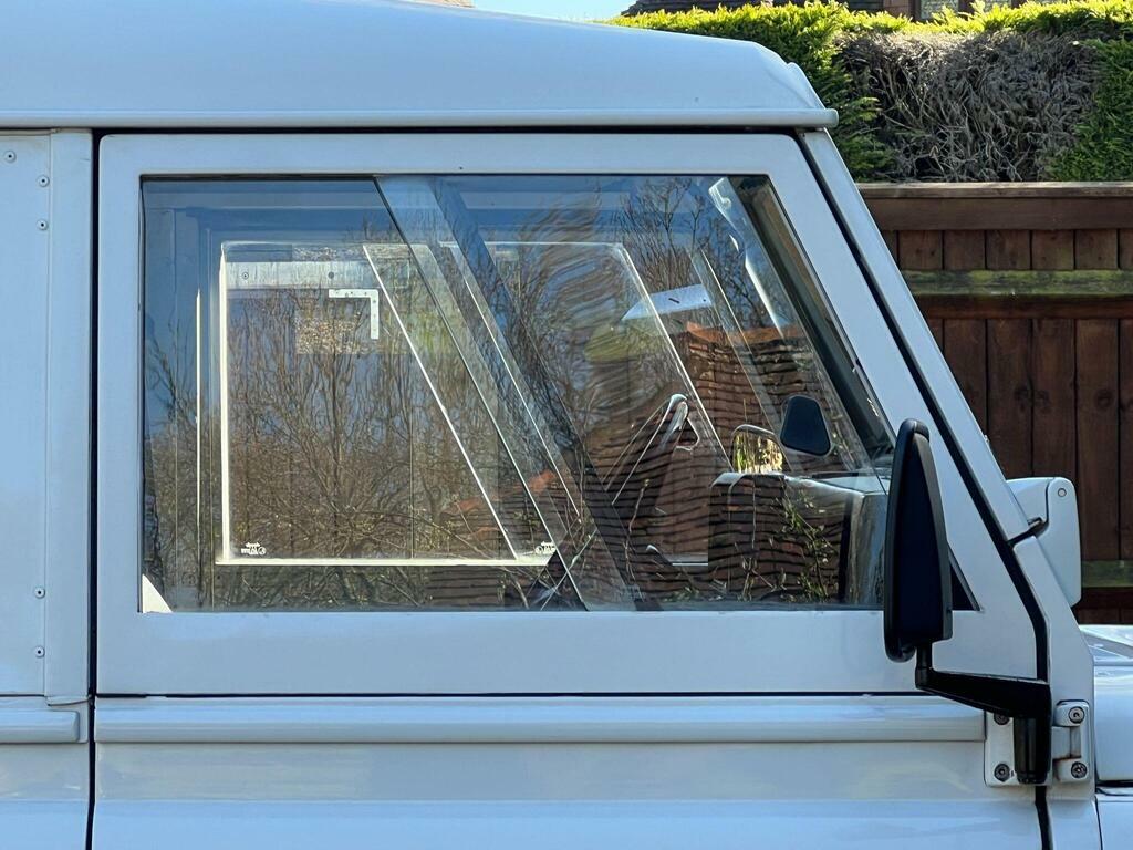 Land Rover Defender 90 90 2.5 Tdi County Blue #28