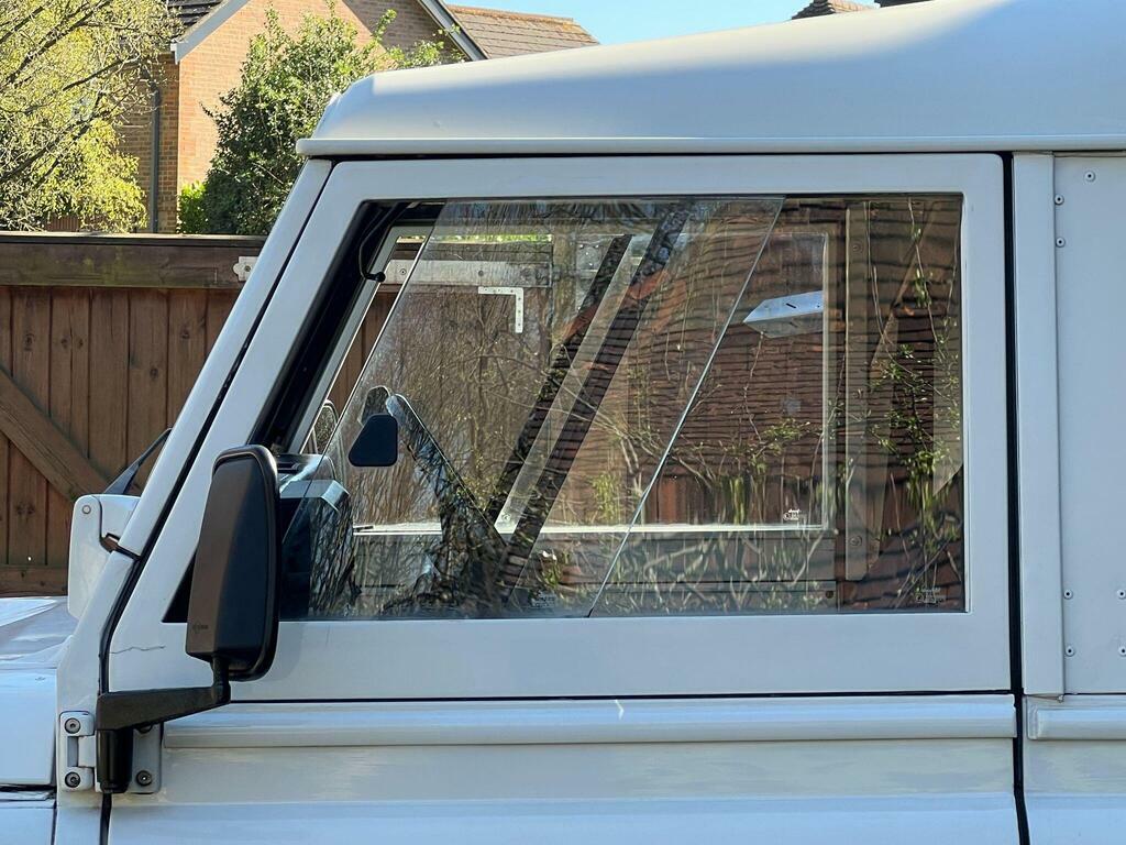 Land Rover Defender 90 90 2.5 Tdi County Blue #29