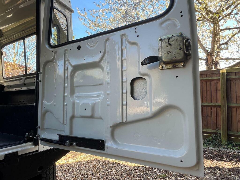 Land Rover Defender 90 90 2.5 Tdi County Blue #33