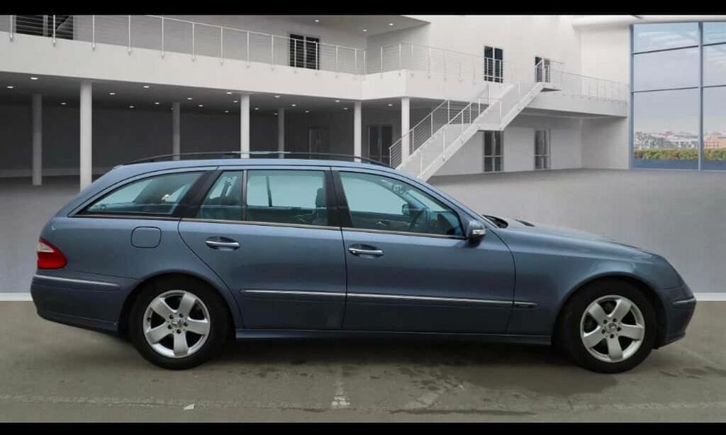 Mercedes-Benz E Class E320 Cdi Avantgarde 7 Seats,rear Dvd Tv Blue #3