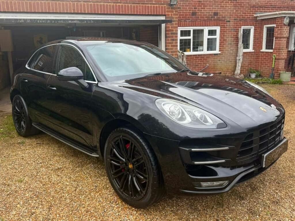Porsche Macan Turbo Pdk Pan Roof,21 Alloys Fsh Black
