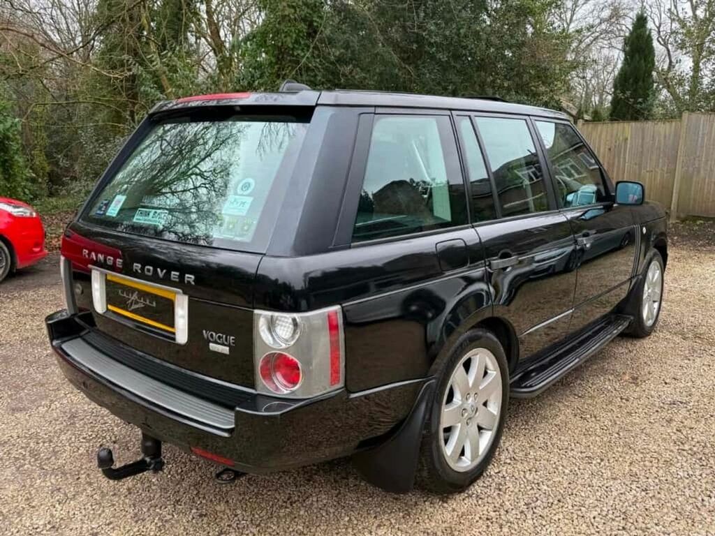Land Rover Range Rover Tdv8 Vogue Genuinely One Owner Superb Black #2