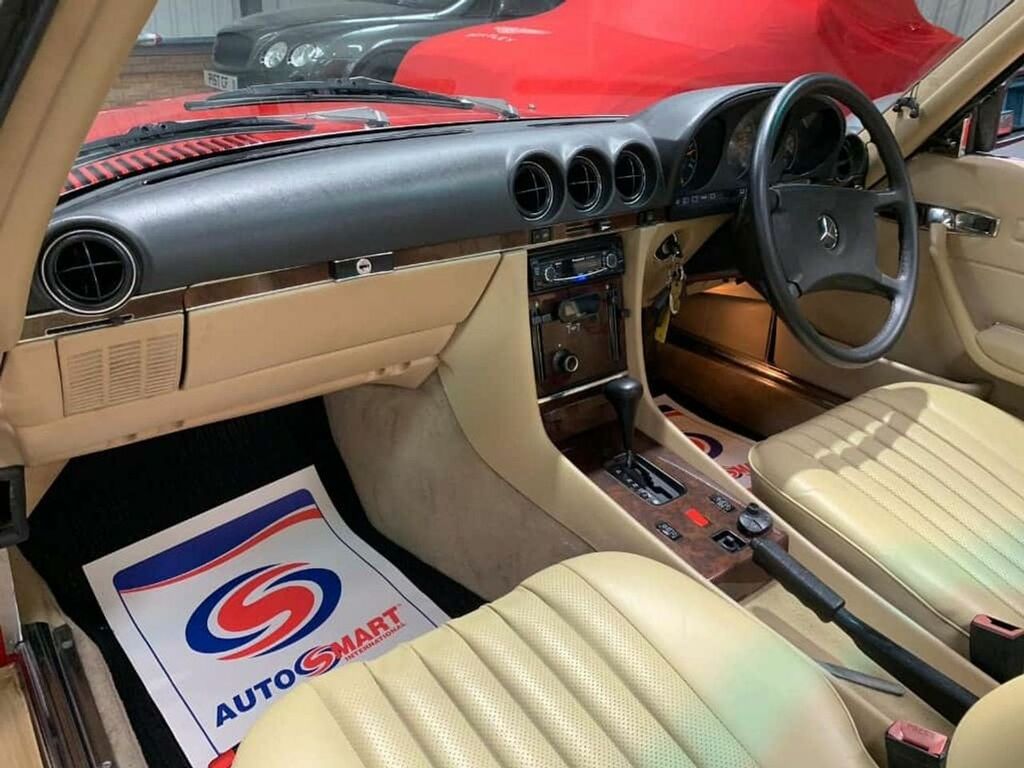 Mercedes-Benz 300 3.0 Ce-24 1989  #8