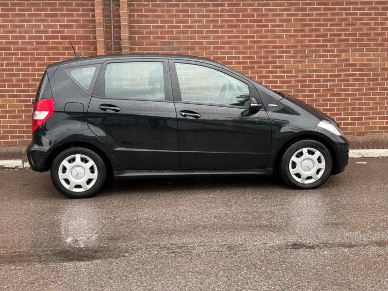 Mercedes-Benz A Class A160 Cdi Blueefficiency Classic Se - 2012 12 Black #3