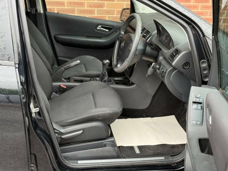 Mercedes-Benz A Class A160 Cdi Blueefficiency Classic Se - 2012 12 Black #6