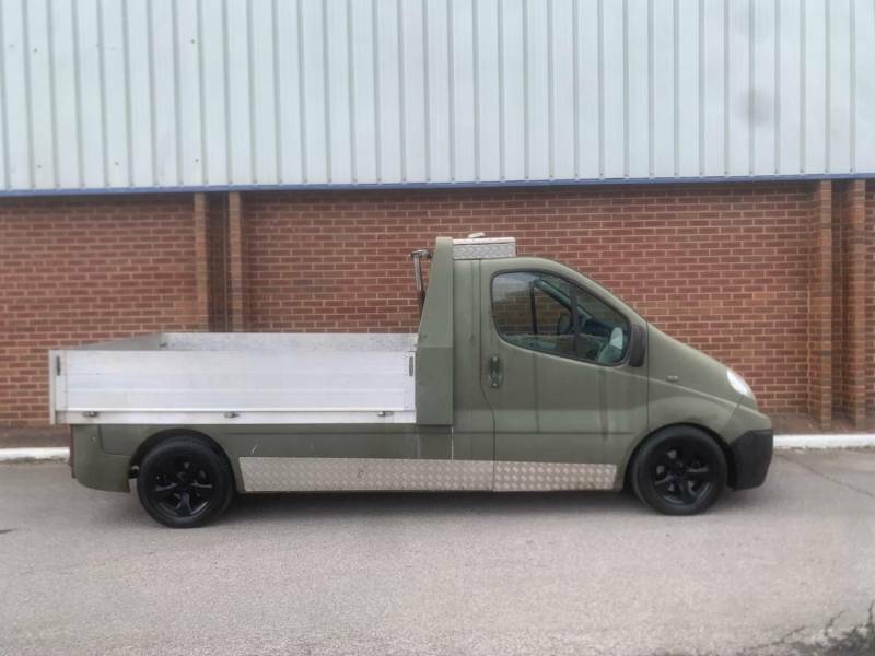 Renault Trafic Pcll29dci 115 Platform Cab - 2009 Green #4