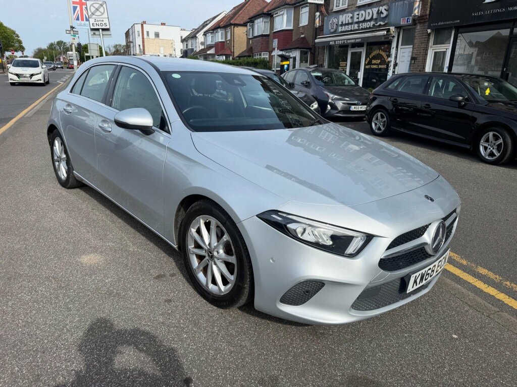 Mercedes-Benz A Class 1.5 A180d Sport Executive 7G-dct Euro 6 Ss Silver