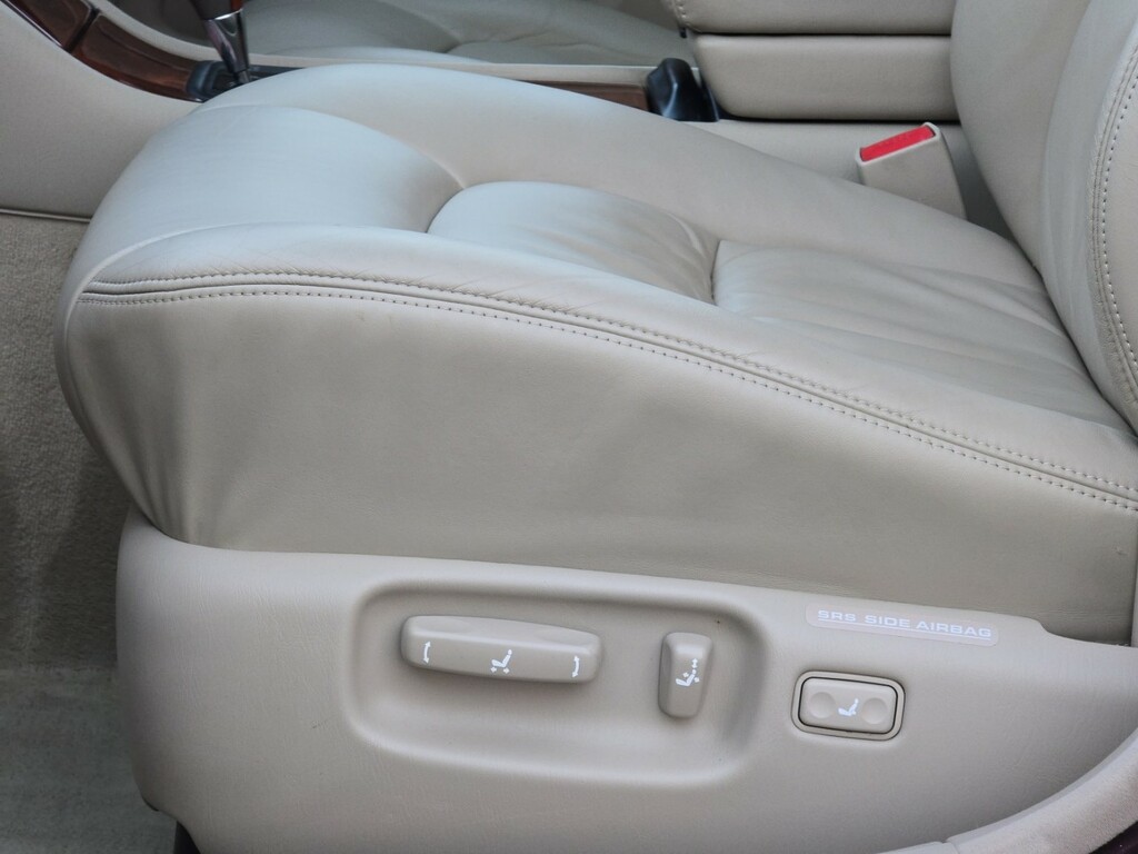 Lexus LS Saloon Black #52