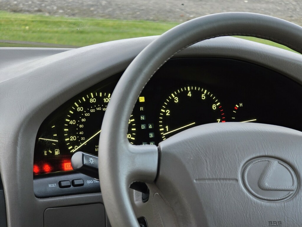 Lexus LS Saloon Black #7