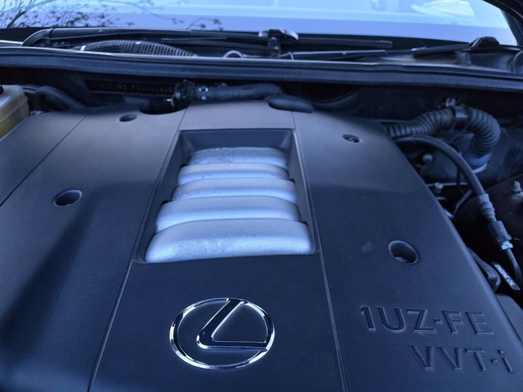 Lexus LS Saloon Black #99