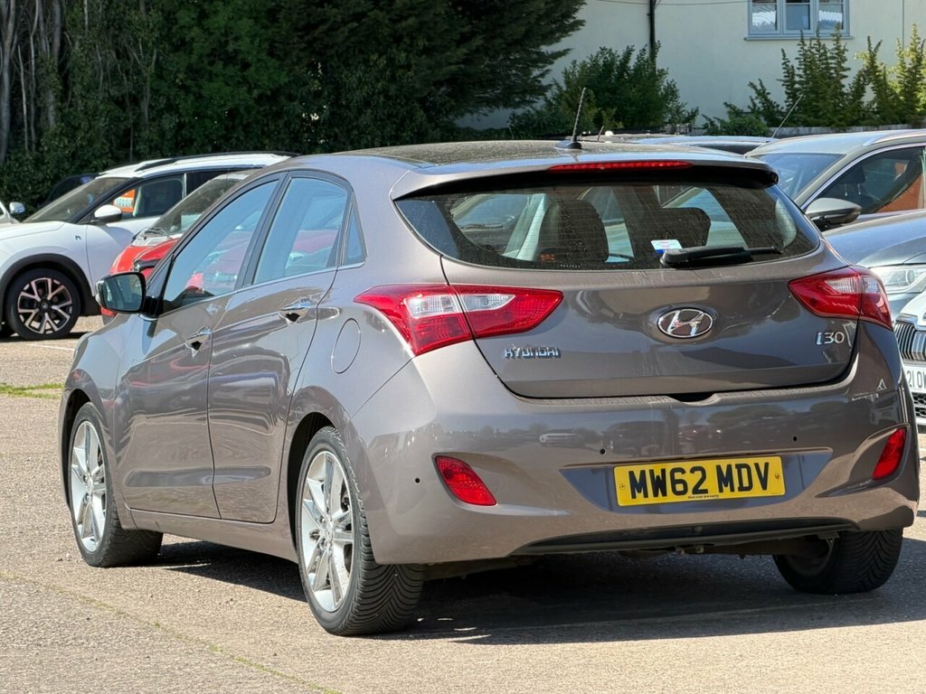 Hyundai I30 1L Premium Brown #4