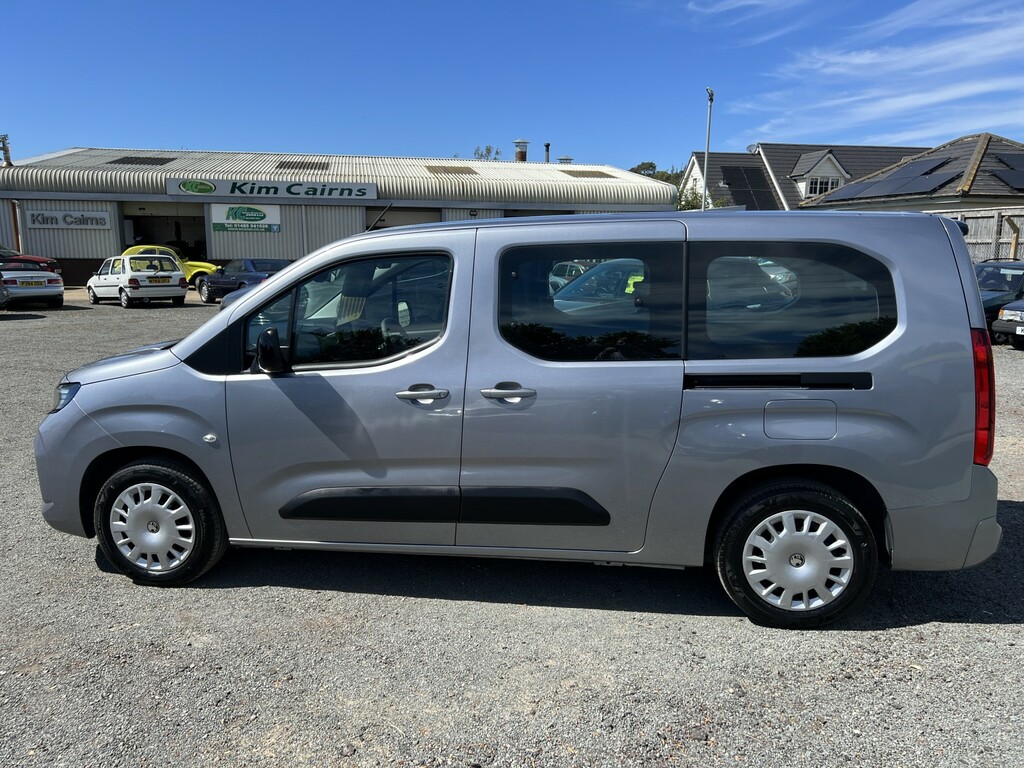 Vauxhall Combo-e Life Mpv WK74ZYR Silver #4