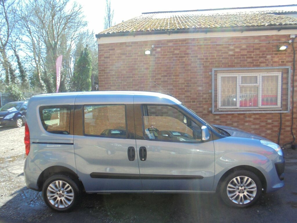 Fiat Doblo 1.6 Multijet 16V Eleganza Ss Blue #3