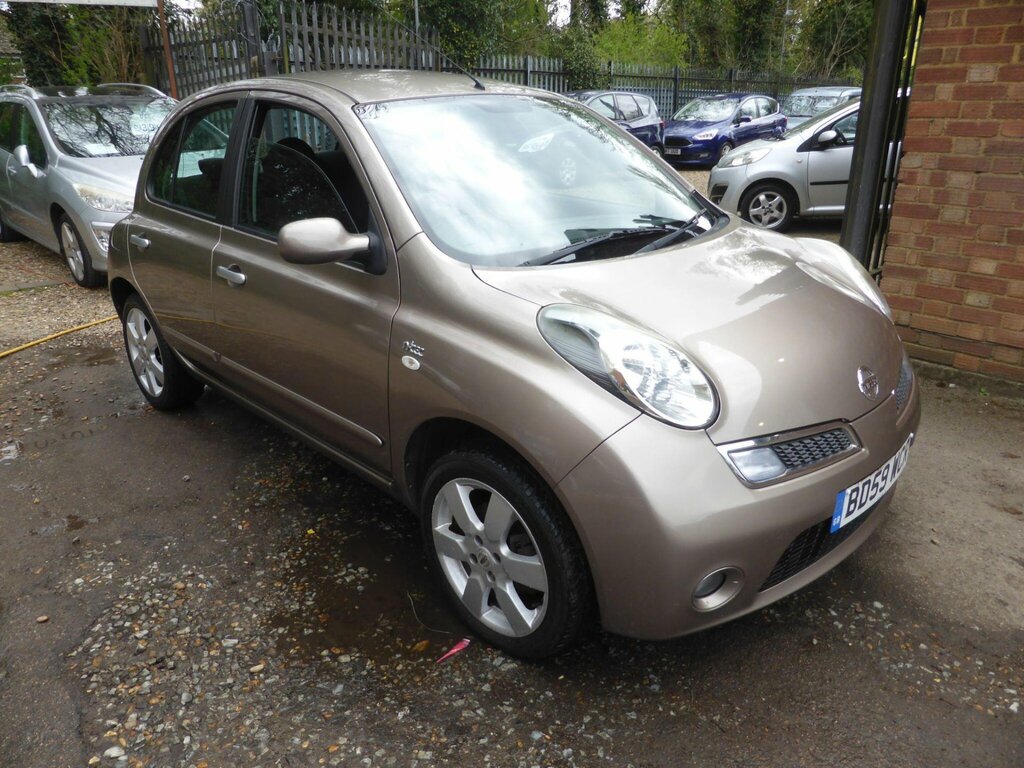 Nissan Micra 1.2 16V N-tec Beige #2