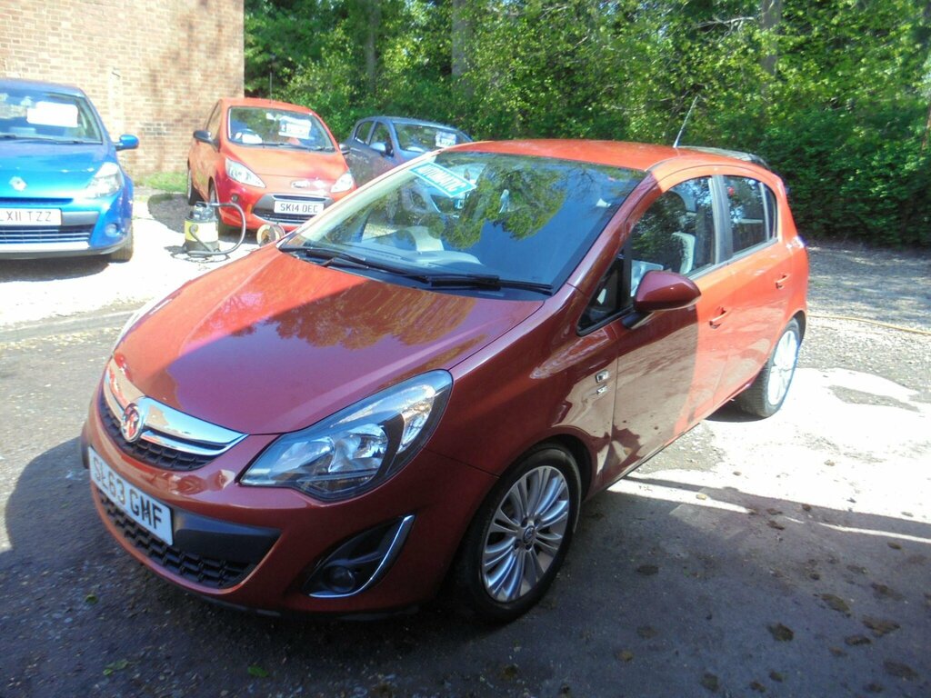 Vauxhall Corsa 1.4 16V Se Euro 5 SL63GMF Red #5