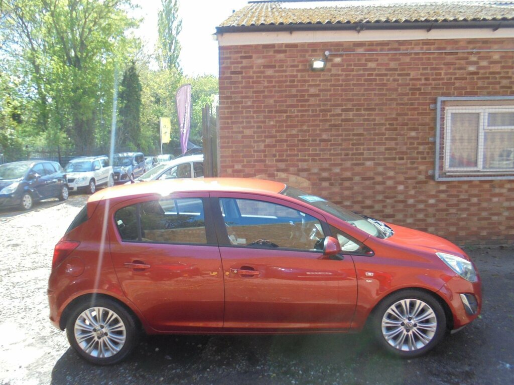 Vauxhall Corsa 1.4 16V Se Euro 5 SL63GMF Red #3