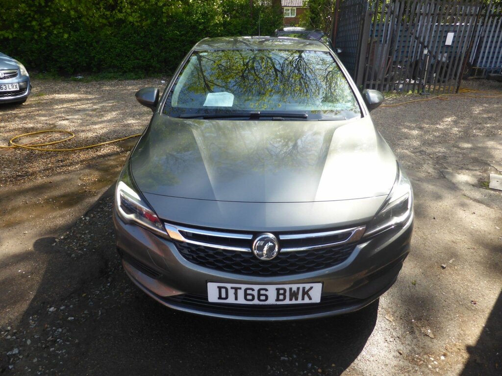 Vauxhall Astra 1.4I Design Euro 6 DT66BWK Grey #4