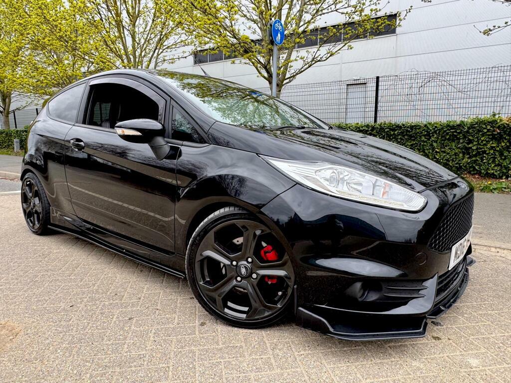 Ford Fiesta 1.6T Ecoboost St-3 Euro 6 MD16WUY Black
