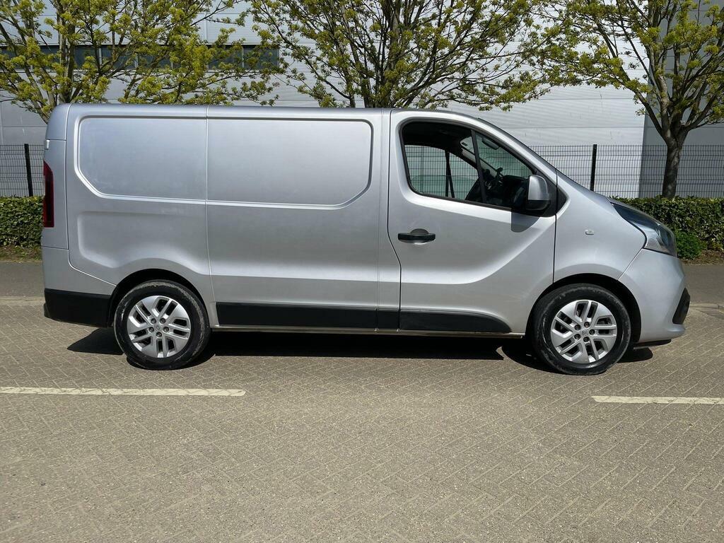 Renault Trafic 1.6 Dci Energy 27 Sport Nav Swb Standard Roof Euro ML17NVN Silver #3
